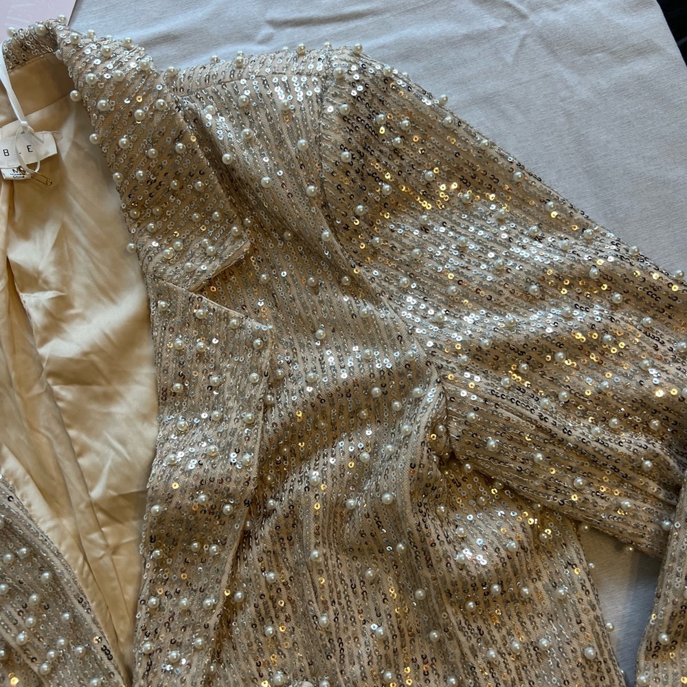 MABLE Silver Sequin With Pearls Women's Statement Piece Blazer NWT - Picture 4 of 13
